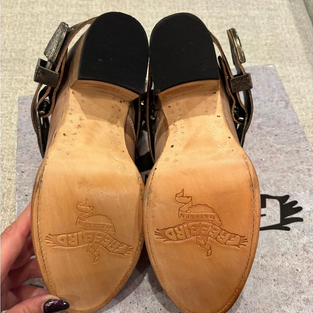 Freebird Brown Ankle Boots with Embellished Buckle - Picture 4 of 6